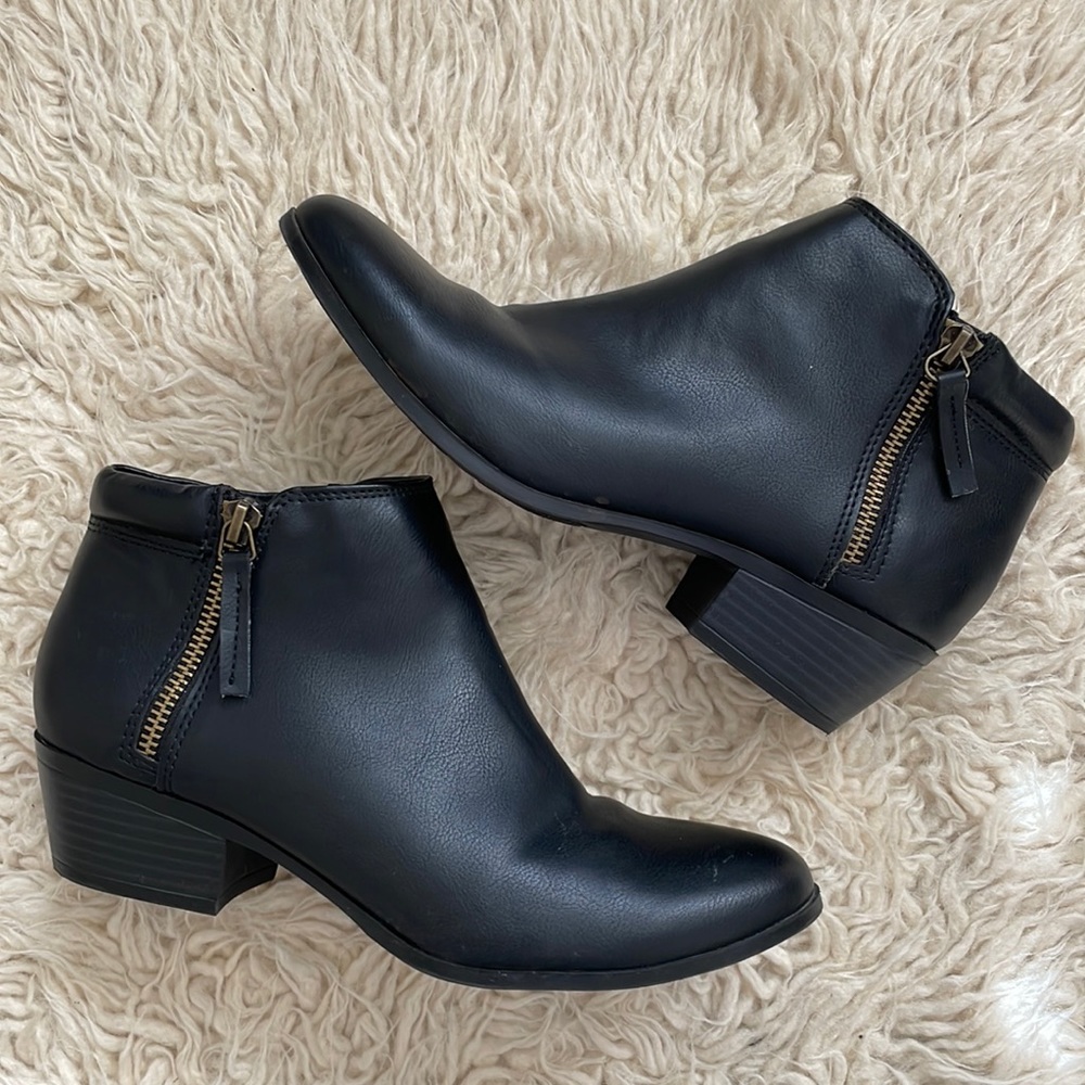 Mossimo Supply Co boots